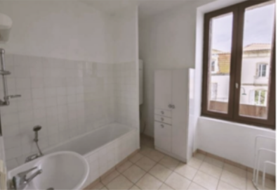 HÉBERGEMENT 2 - CANCON ppartement t2 en duplex. sdb