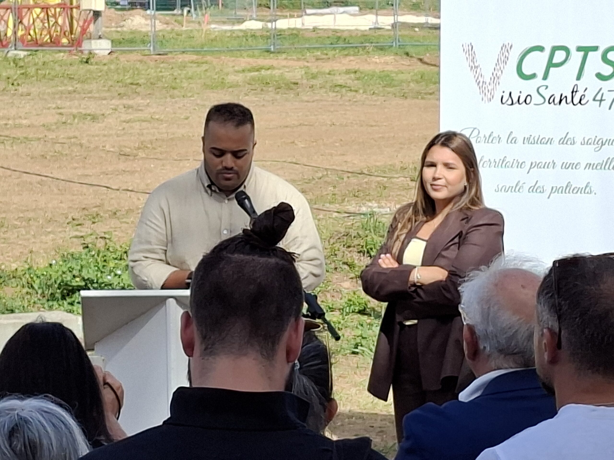 Première pierre pole ophtalmologie Saint Sylvestre sur Lot - Dr Mihoubi Yasmine et Dr Mihoubi Ayoub